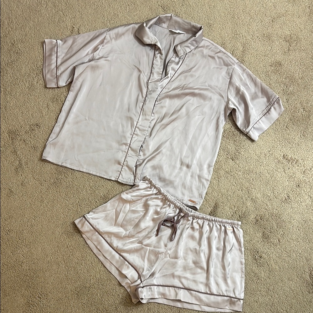Women's Pajama Set in Silver